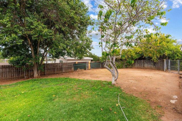 2029 Ginny Lane, Escondido, CA 92025