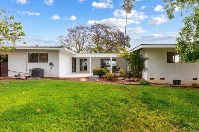 2029 Ginny Lane, Escondido, CA 92025