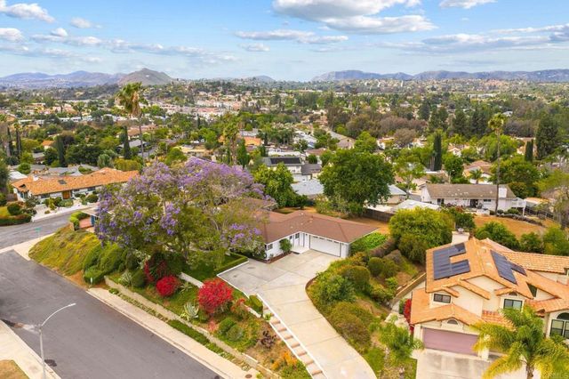 2029 Ginny Lane, Escondido, CA 92025