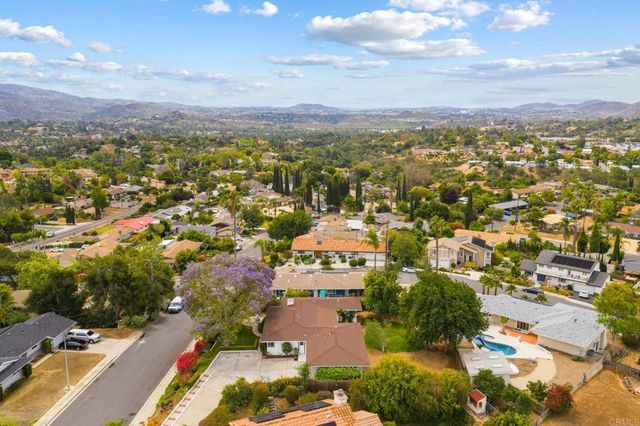 2029 Ginny Lane, Escondido, CA 92025