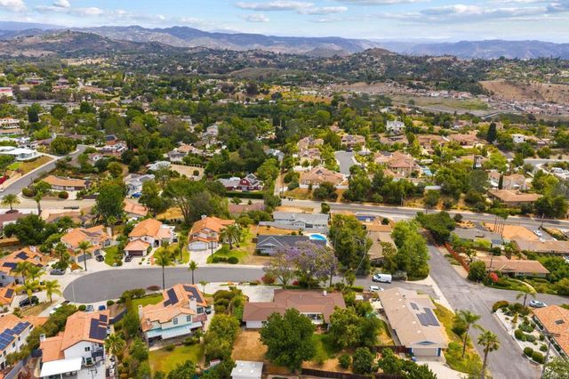 2029 Ginny Lane, Escondido, CA 92025