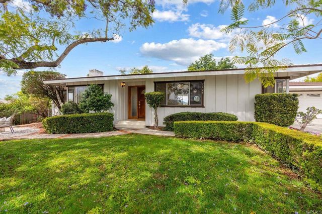 2029 Ginny Lane, Escondido, CA 92025