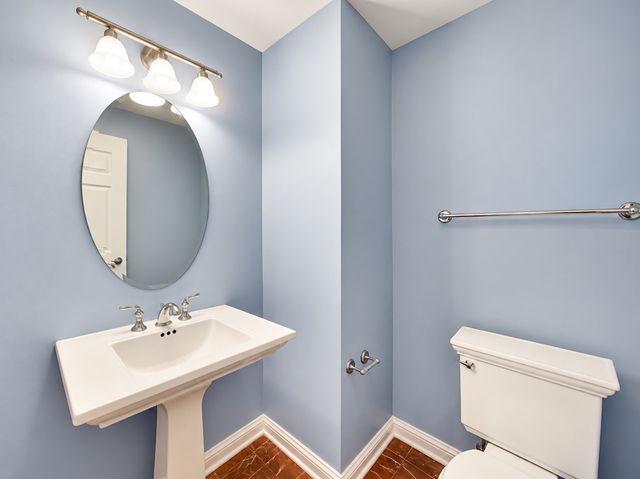 21 E HURON Street 1802, Chicago, IL 60611
