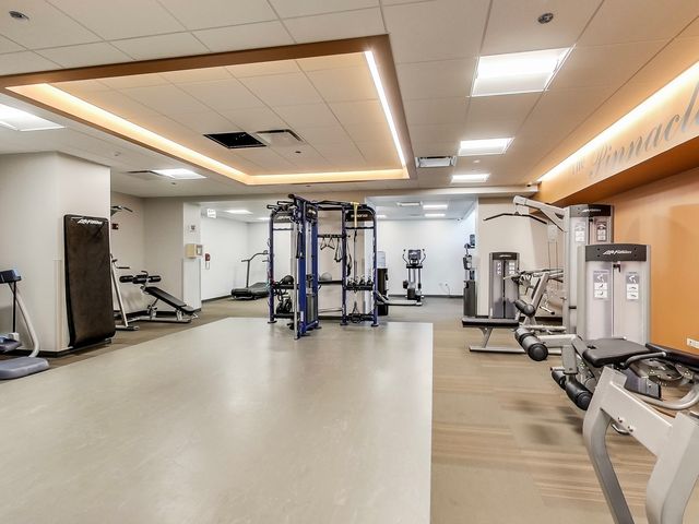 21 E HURON Street 1802, Chicago, IL 60611
