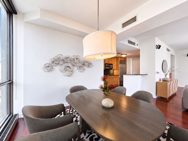 21 E HURON Street 1802, Chicago, IL 60611