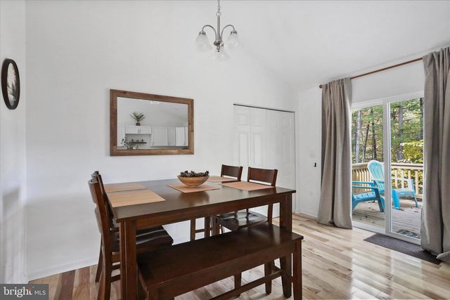 598 CRAB APPLE RD, Mt Jackson, VA 22842