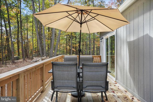 598 CRAB APPLE RD, Mt Jackson, VA 22842