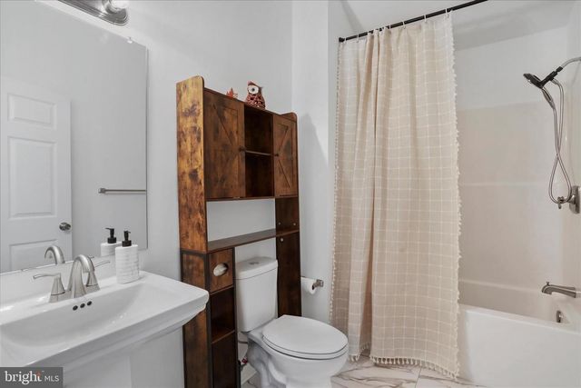 598 CRAB APPLE RD, Mt Jackson, VA 22842