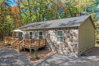 598 CRAB APPLE RD, Mt Jackson, VA 22842