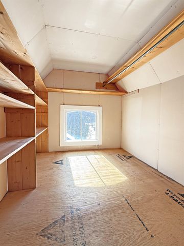 14 Lombard Street, Colebrook, NH 03576