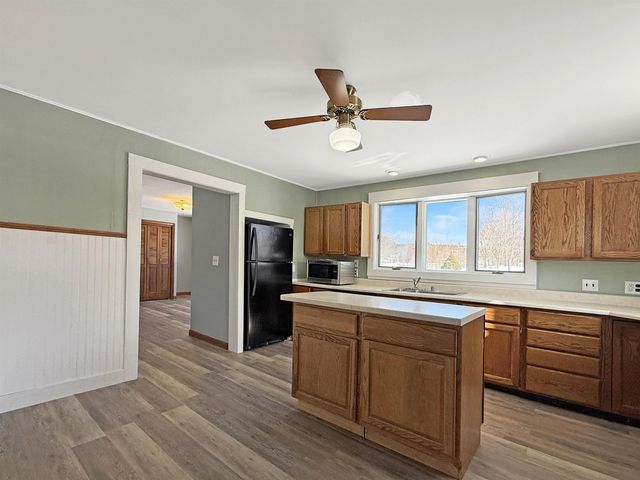 14 Lombard Street, Colebrook, NH 03576