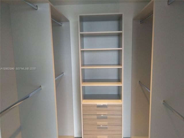 1010 SW 2nd Ave 1901, Miami, FL 33130