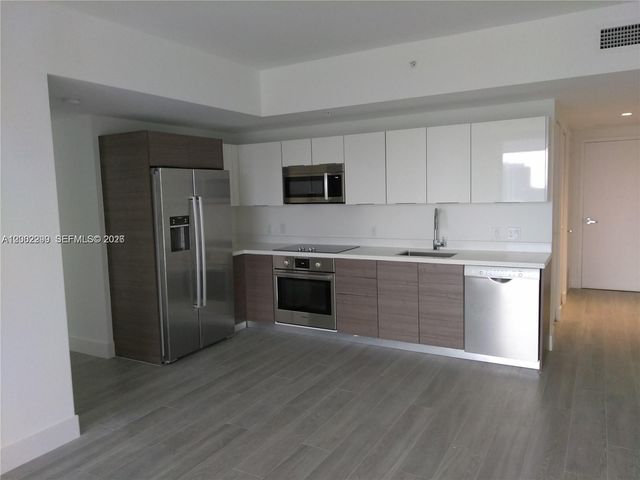 1010 SW 2nd Ave 1901, Miami, FL 33130