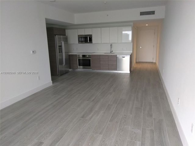 1010 SW 2nd Ave 1901, Miami, FL 33130