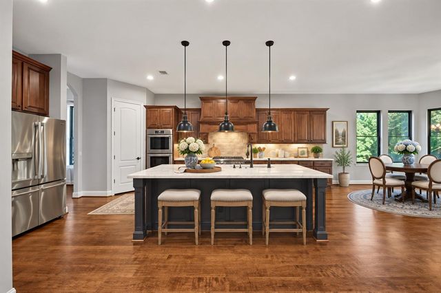 110 Pickerel Point, Montgomery, TX 77316