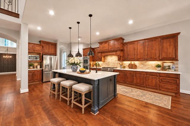 110 Pickerel Point, Montgomery, TX 77316