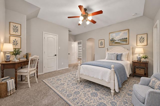 110 Pickerel Point, Montgomery, TX 77316