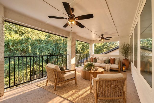 110 Pickerel Point, Montgomery, TX 77316