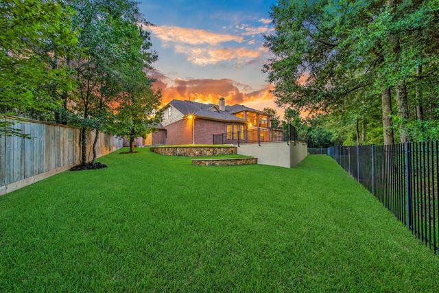 110 Pickerel Point, Montgomery, TX 77316