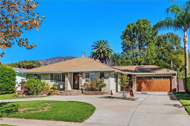 611 E Foothill Blvd, Glendora, CA 91741