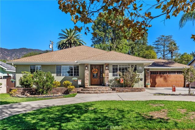 611 E Foothill Blvd, Glendora, CA 91741