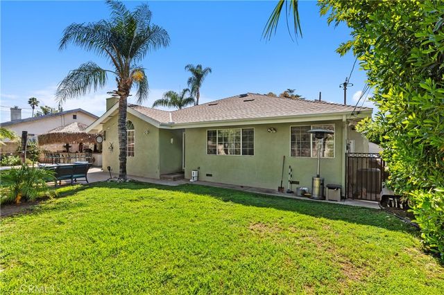 611 E Foothill Blvd, Glendora, CA 91741