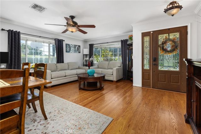 611 E Foothill Blvd, Glendora, CA 91741