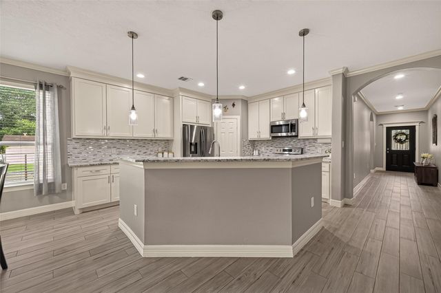 709 Coen Road, Arcola, TX 77583