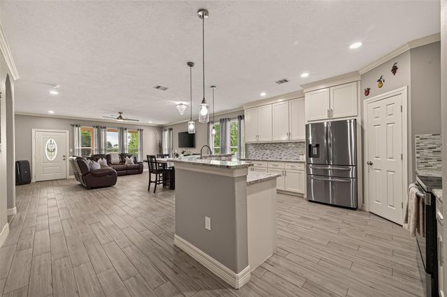 709 Coen Road, Arcola, TX 77583
