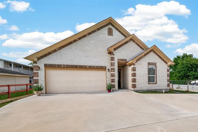 709 Coen Road, Arcola, TX 77583