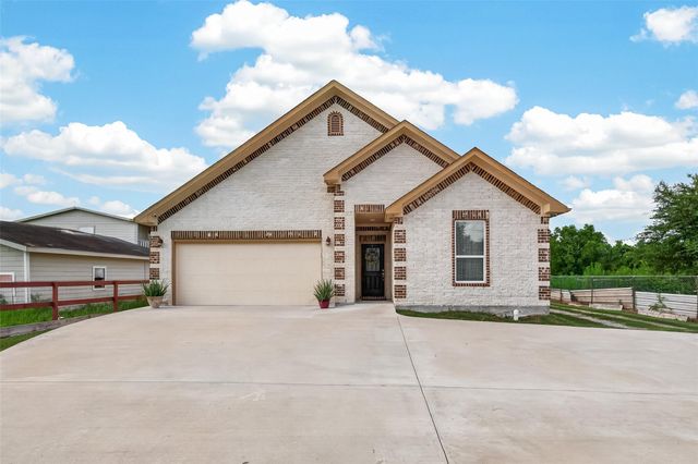 709 Coen Road, Arcola, TX 77583