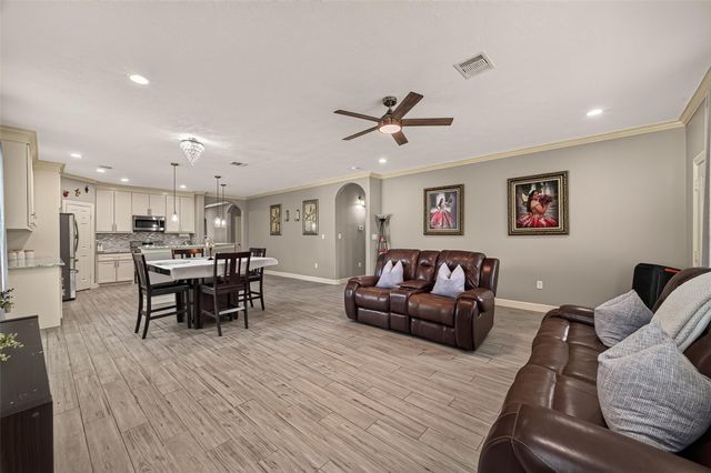 709 Coen Road, Arcola, TX 77583
