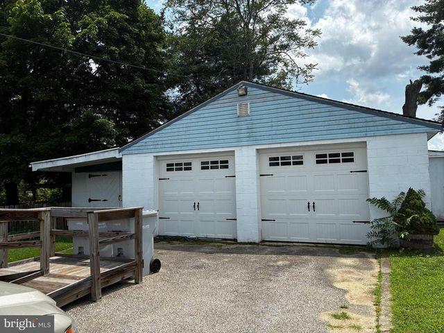569 KINGMAN AVE, Vineland, NJ 08360