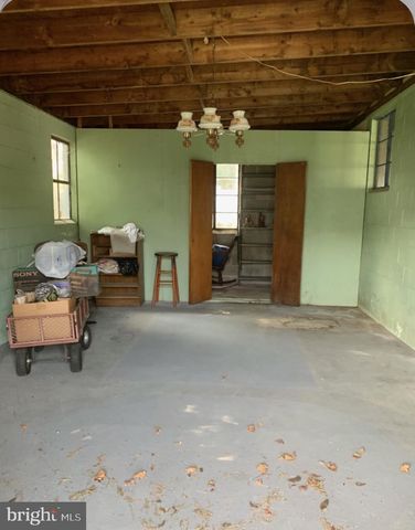 569 KINGMAN AVE, Vineland, NJ 08360