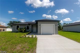 1119 Deauville ST E, Lehigh Acres, FL 33974