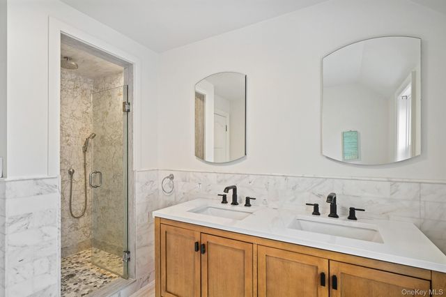 191 Dunwoodie Street, Yonkers, NY 10704