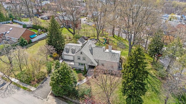 191 Dunwoodie Street, Yonkers, NY 10704