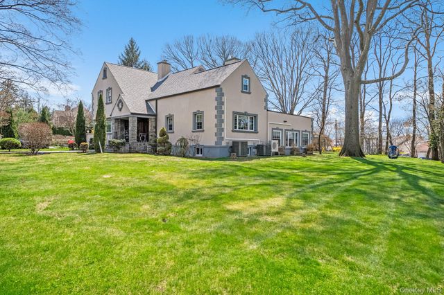 191 Dunwoodie Street, Yonkers, NY 10704