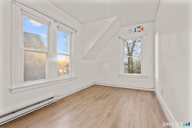 77 Wall Street 3, Waterbury, CT 06705