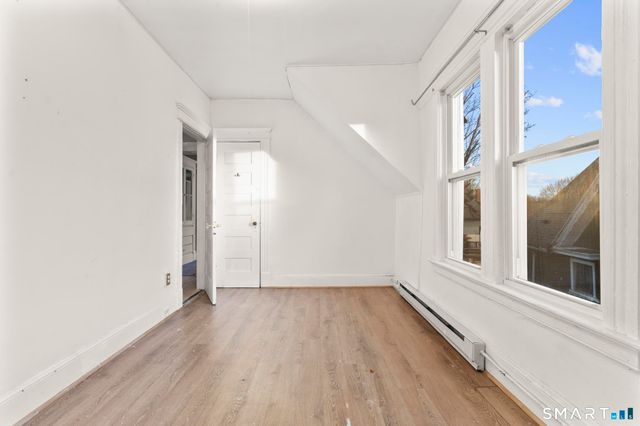 77 Wall Street 3, Waterbury, CT 06705