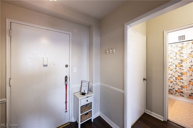 13800 Fairhill Road 509, Shaker Heights, OH 44120