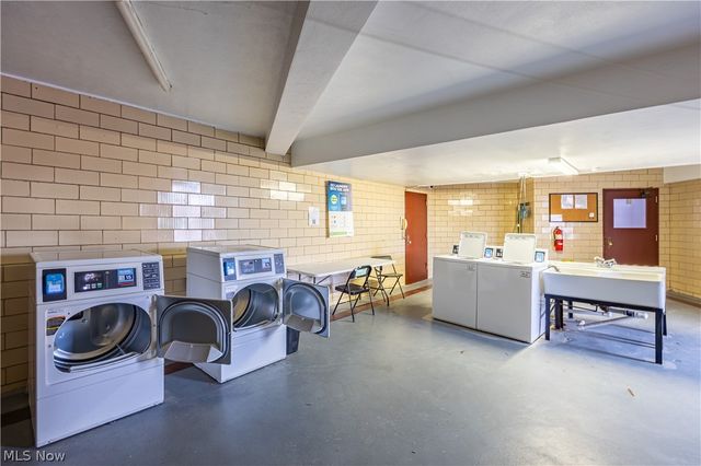 13800 Fairhill Road 509, Shaker Heights, OH 44120