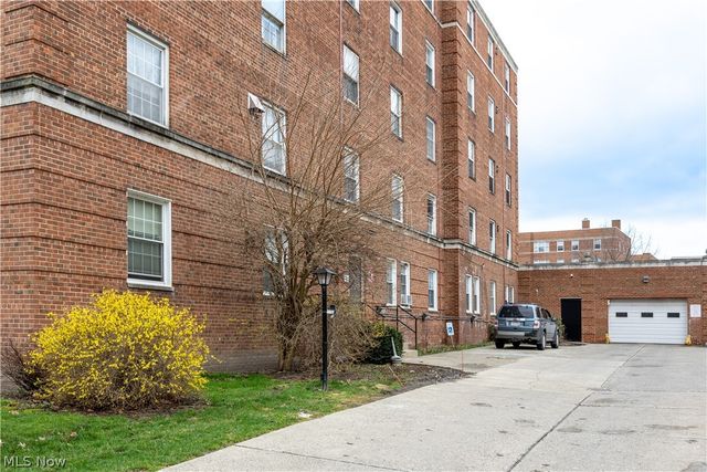 13800 Fairhill Road 509, Shaker Heights, OH 44120