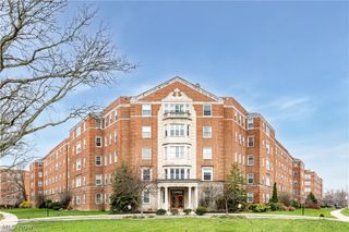 13800 Fairhill Road 509, Shaker Heights, OH 44120