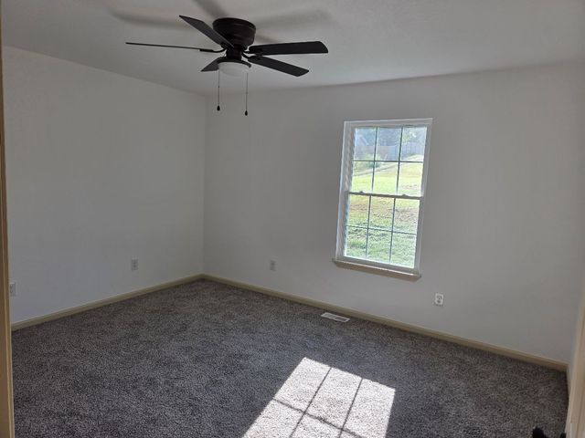 136 Stump St, Ocoee, TN 37361