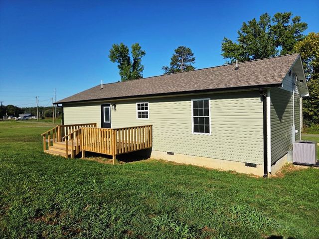 136 Stump St, Ocoee, TN 37361