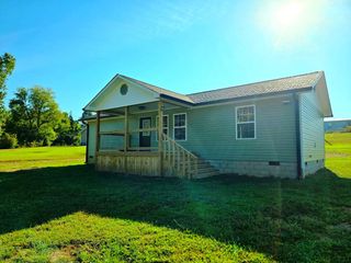 136 Stump St, Ocoee, TN 37361