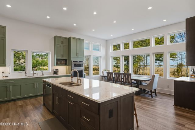 135 Heron Cove Road, Hampstead, NC 28443