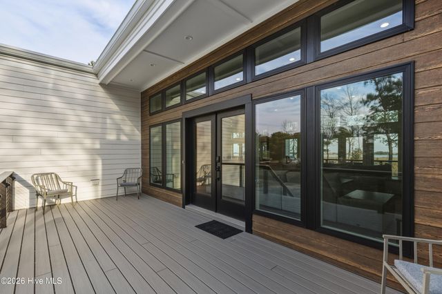 135 Heron Cove Road, Hampstead, NC 28443