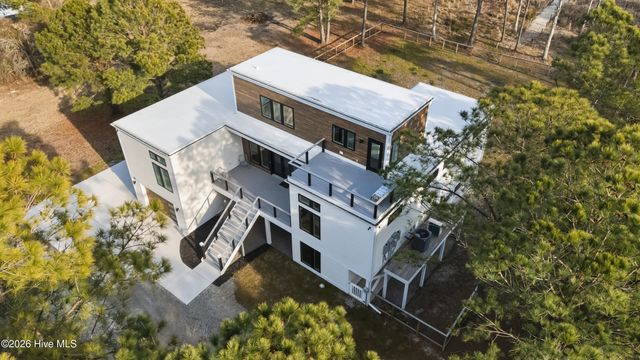 135 Heron Cove Road, Hampstead, NC 28443